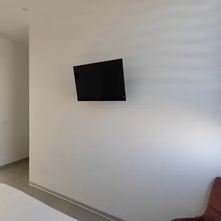 Hostel Associazione Garage24 Aps Ets Portoferraio