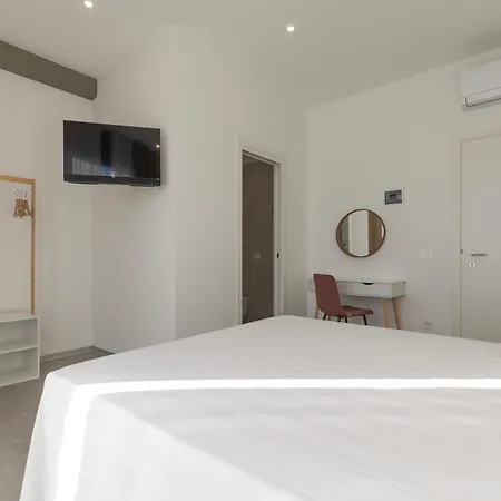 Hostel Associazione Garage24 Aps Ets Portoferraio