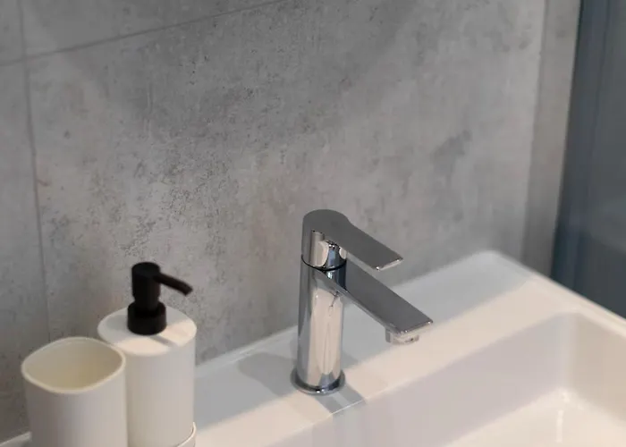 Associazione Garage24 Aps Ets *